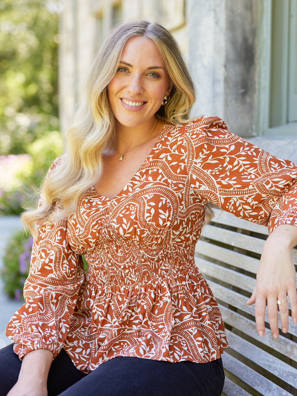 Yara Long Sleeve V-Neck Top - Burnt Orange & Ecru Block Print