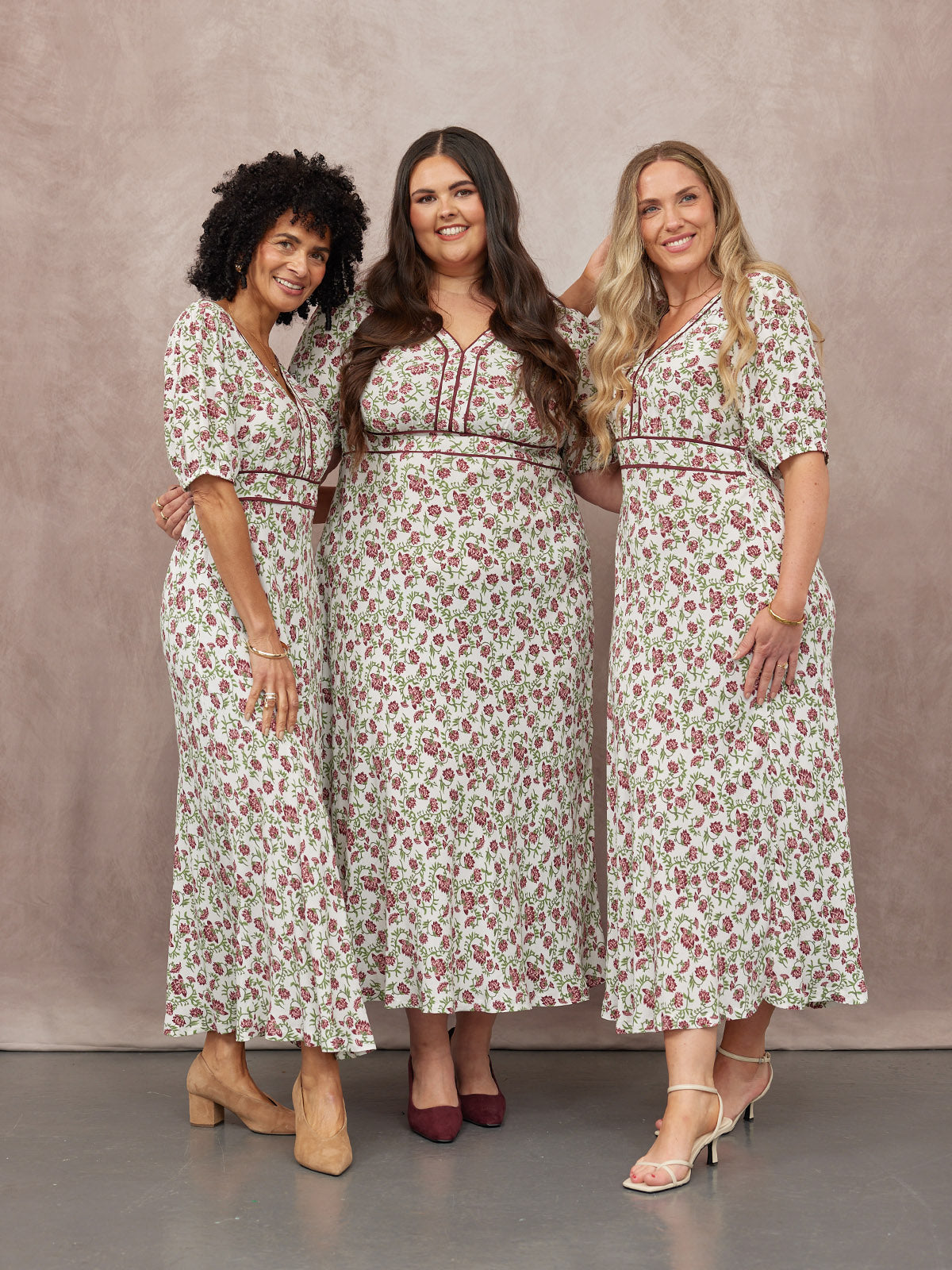 Linny Contrast Trim Dress - Pink Floral Print