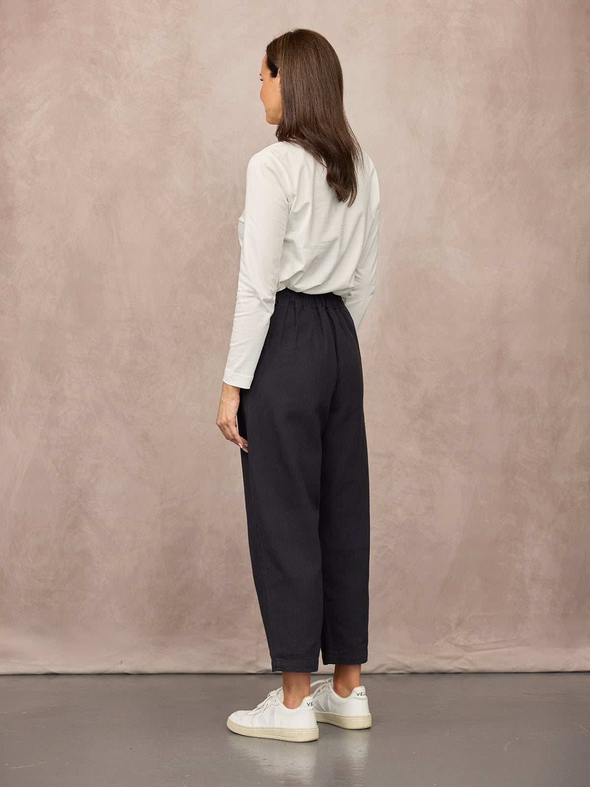 Pam Barrel Leg Trouser - Black