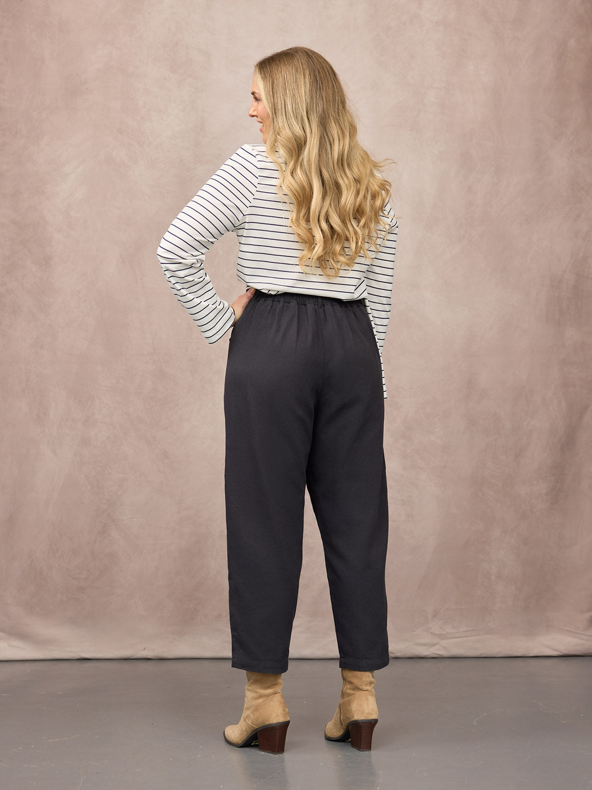 Pam Barrel Leg Trouser - Black