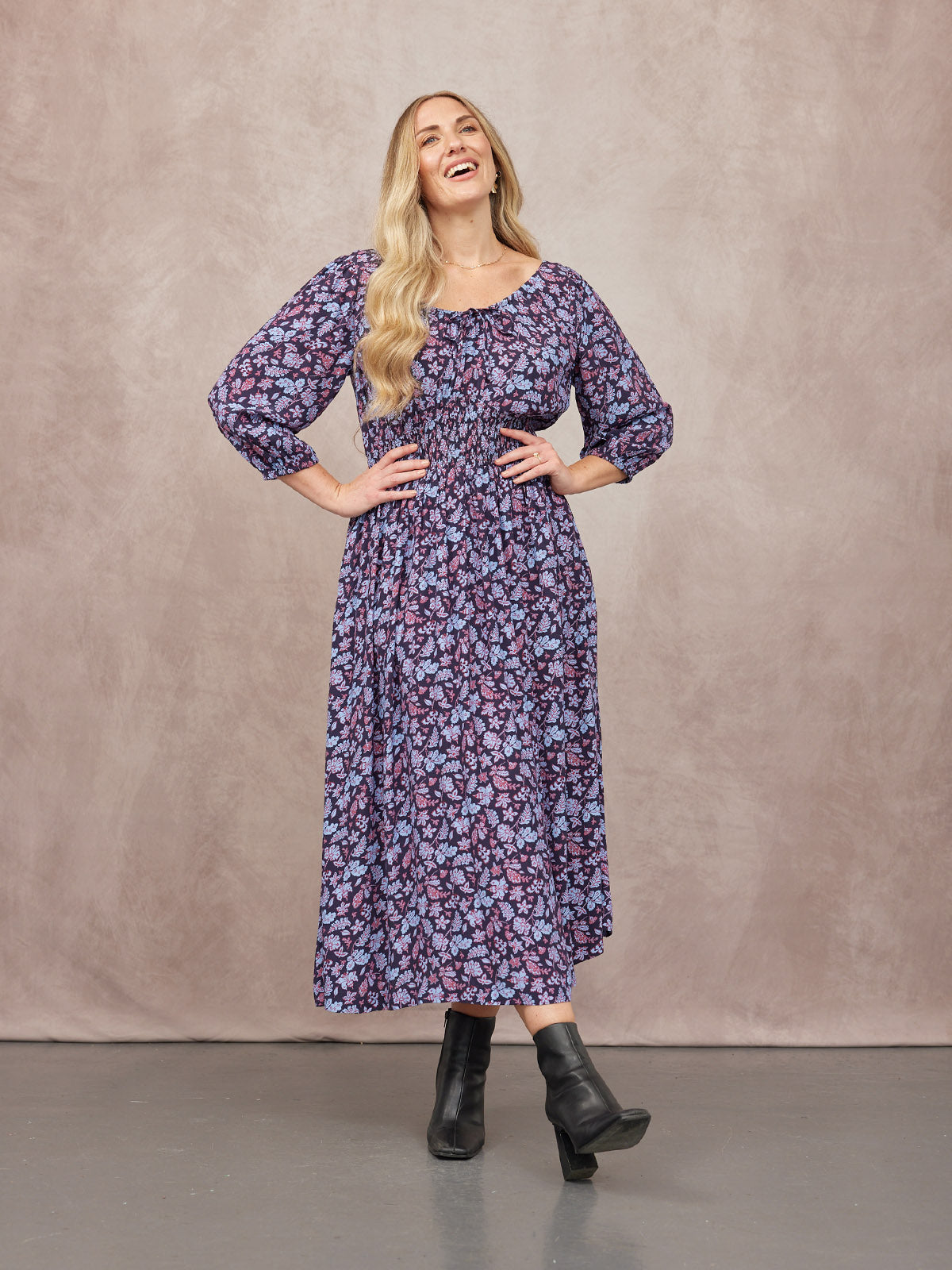 Marisol Scoop Neck Shirred Dress - Navy Floral