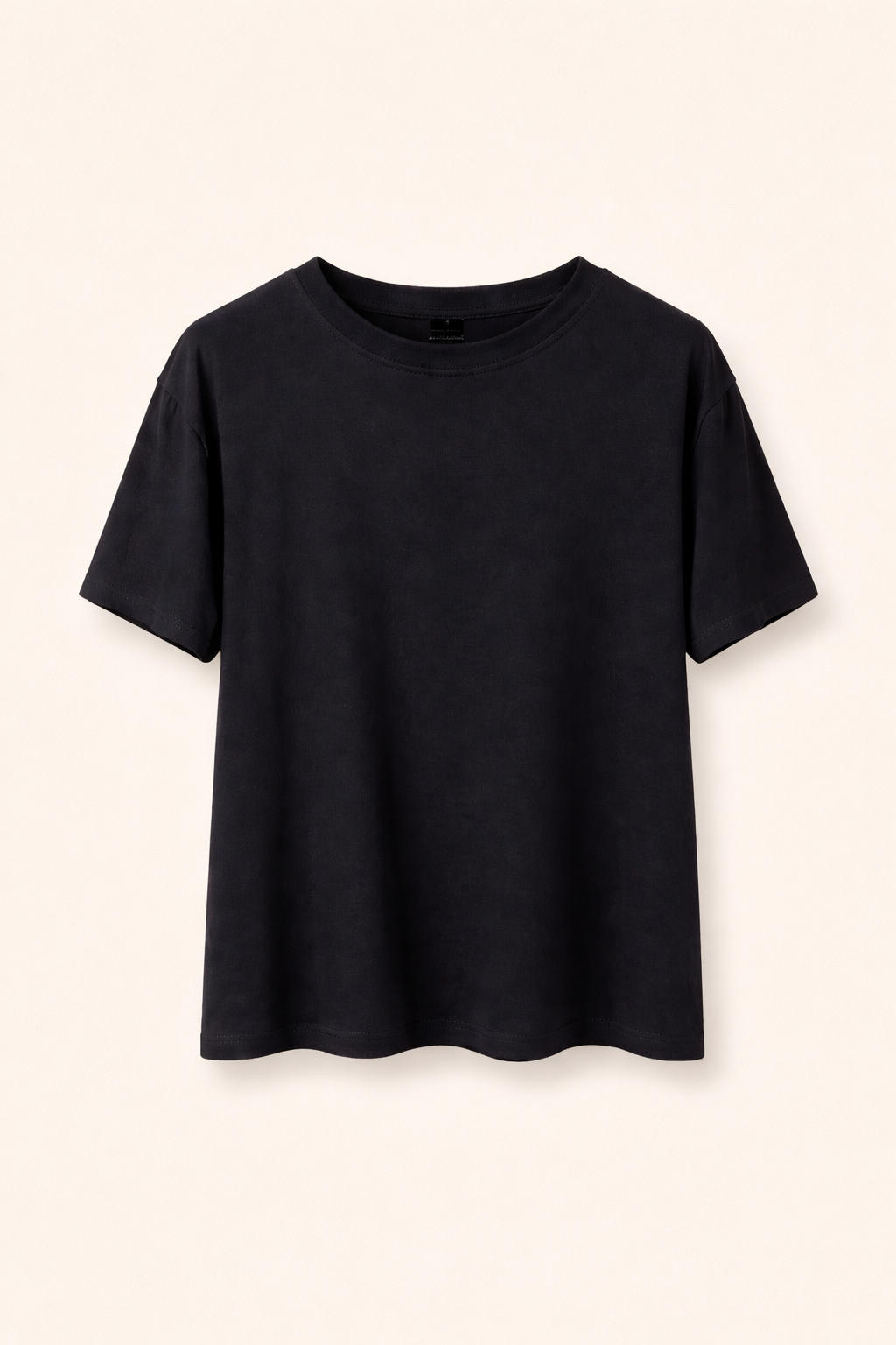 Emi t-shirt white black