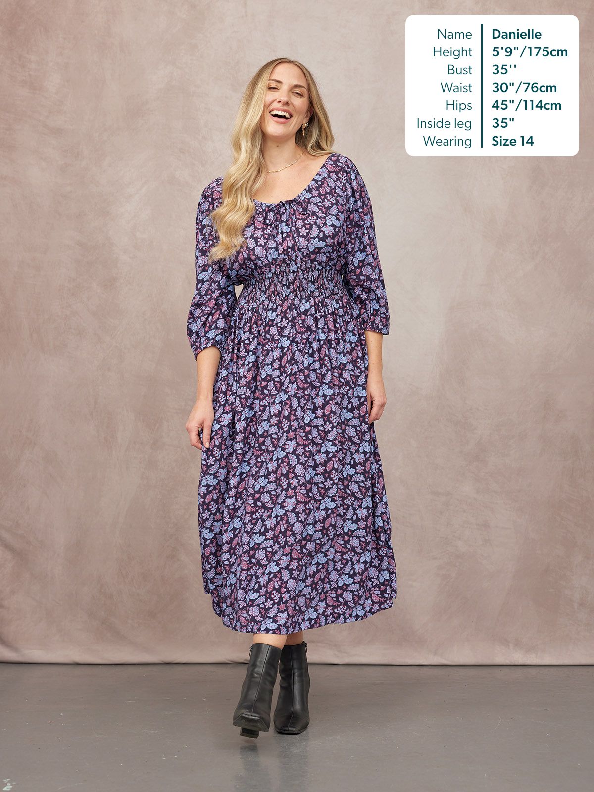 Marisol Scoop Neck Shirred Dress - Navy Floral