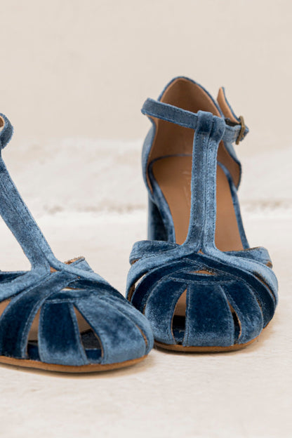 Roberta Velvet Indigo | Elvara House