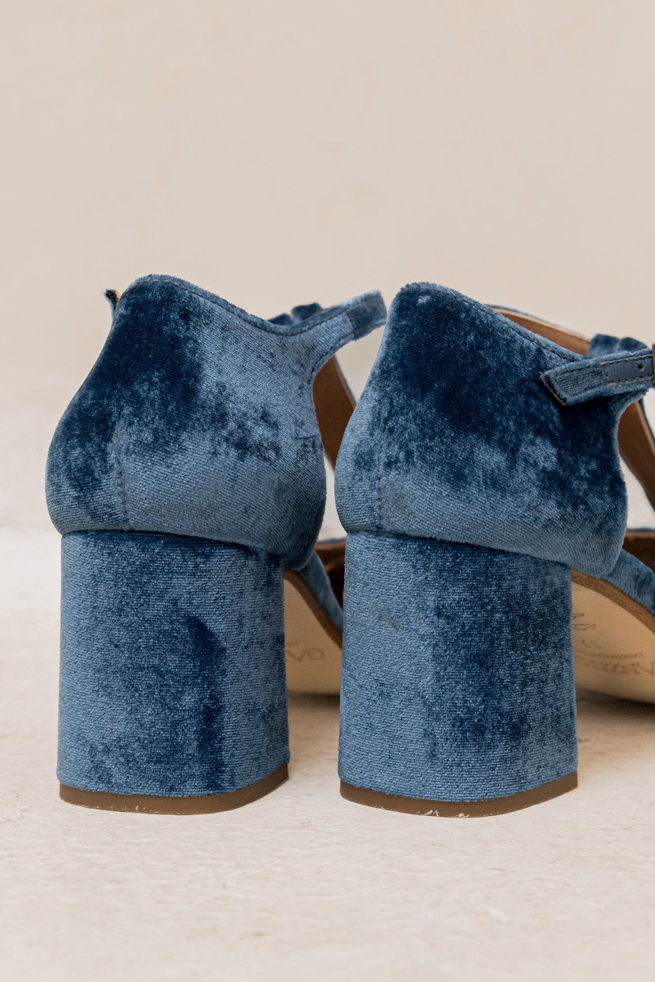 Roberta Velvet Indigo | Elvara House